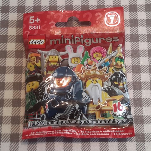 Lego minifigures serie - 7, mai